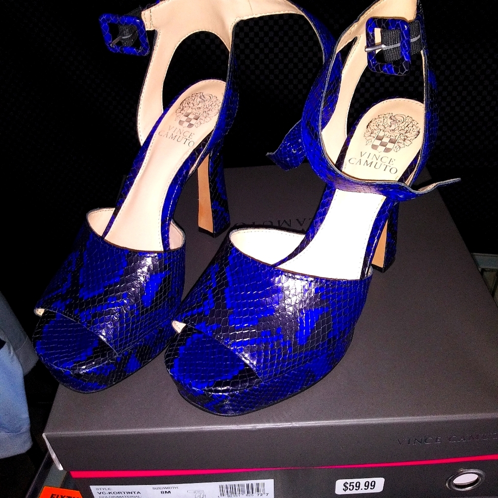 Vince camuto